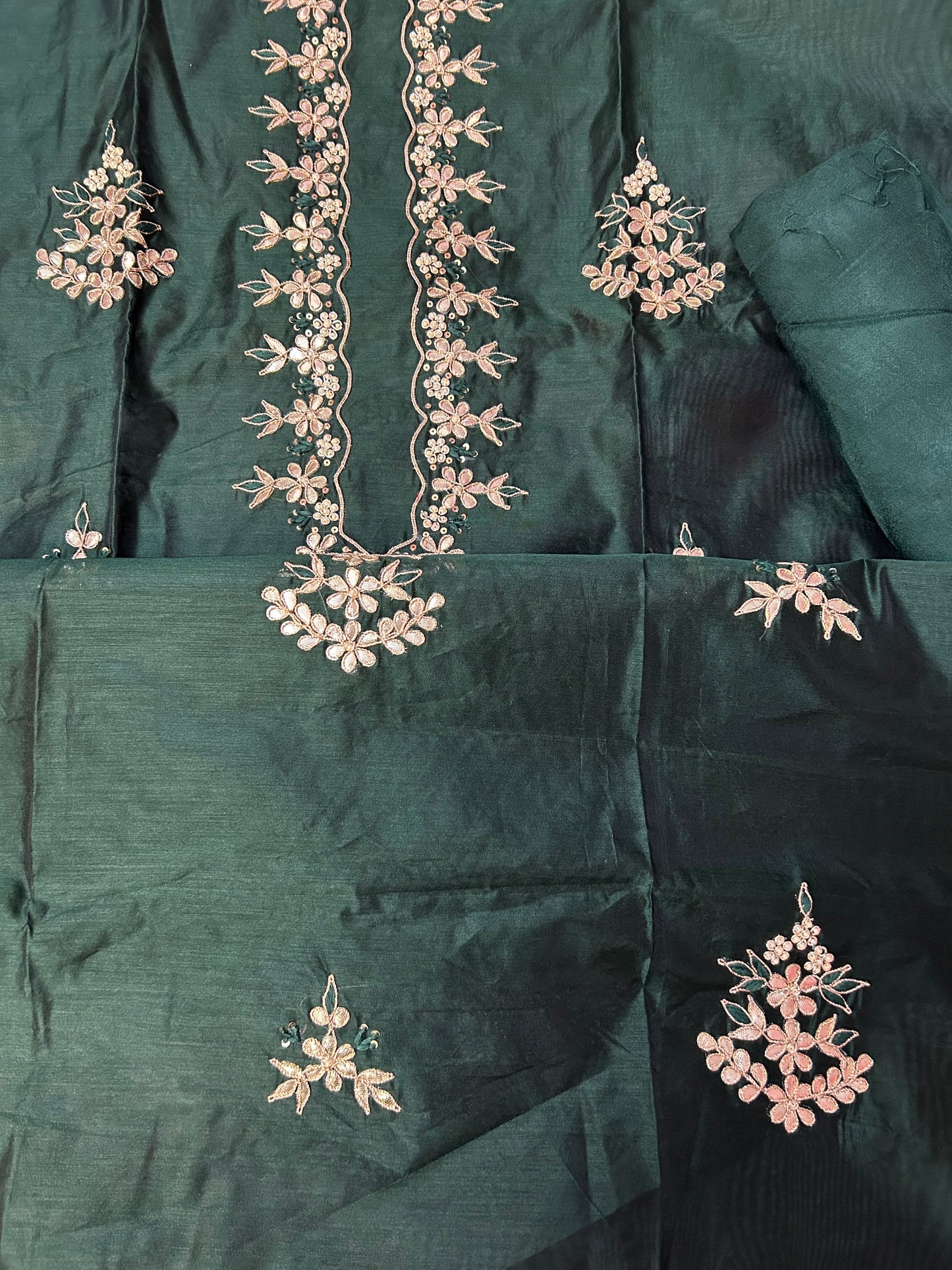 GREEN CHANDERI SILK SUIT WITH CHAMKI WORK