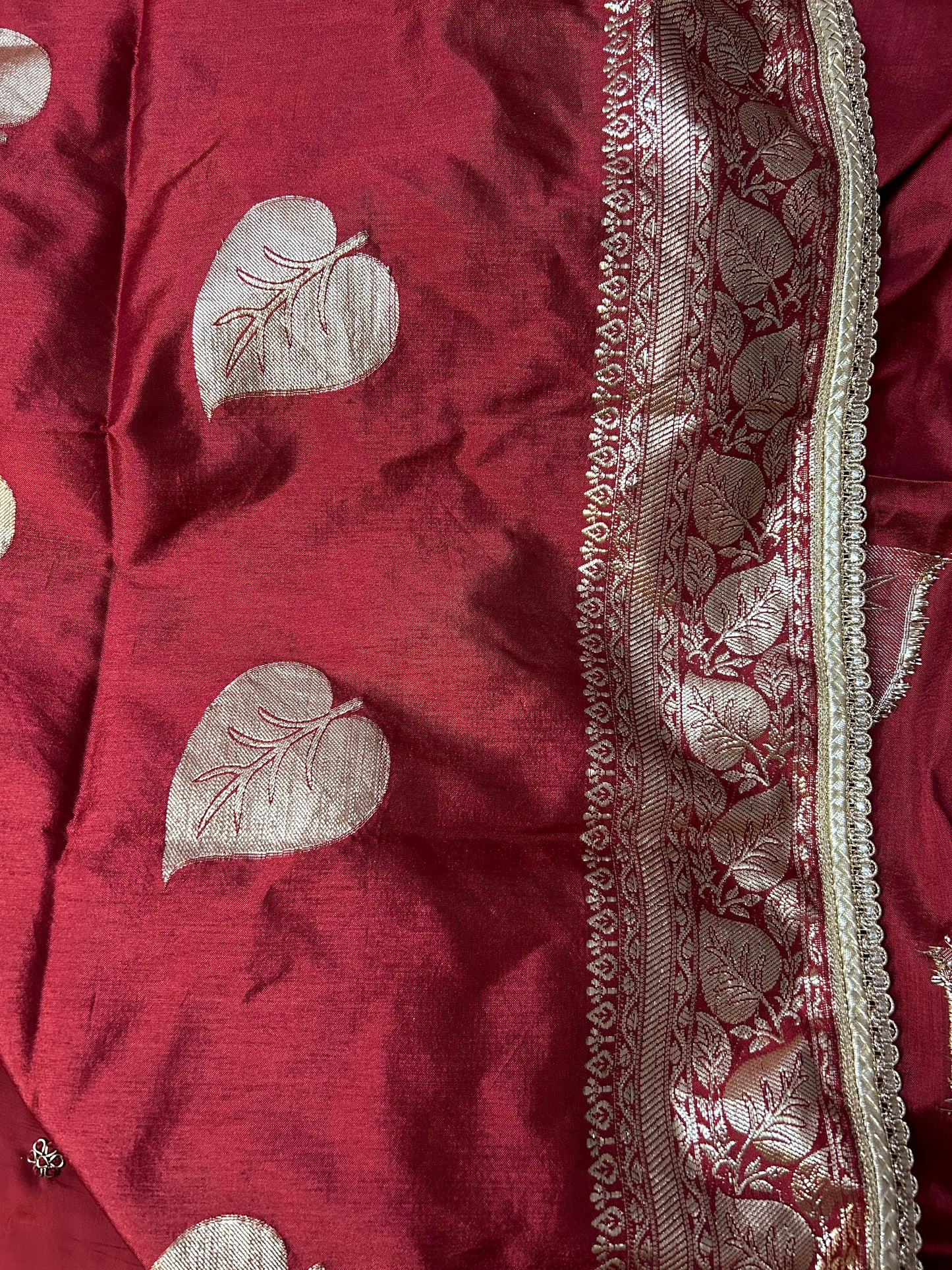 MAROON CHANDERI SILK SUIT WITH ZARDOZI WORK