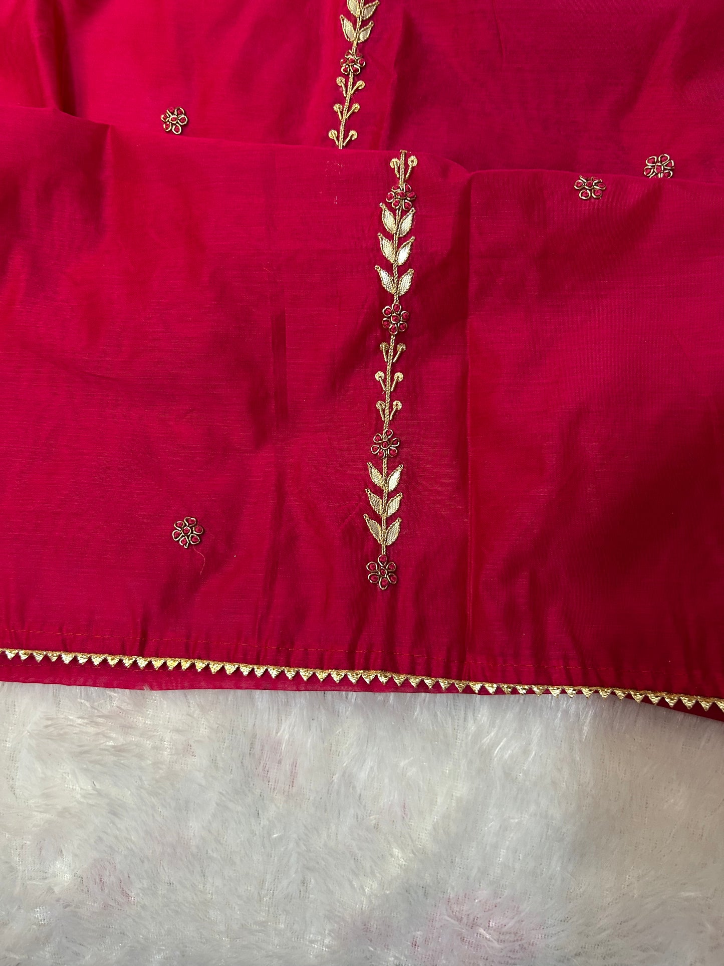 DARK PINK SILK SUIT WITH ZARDOZI