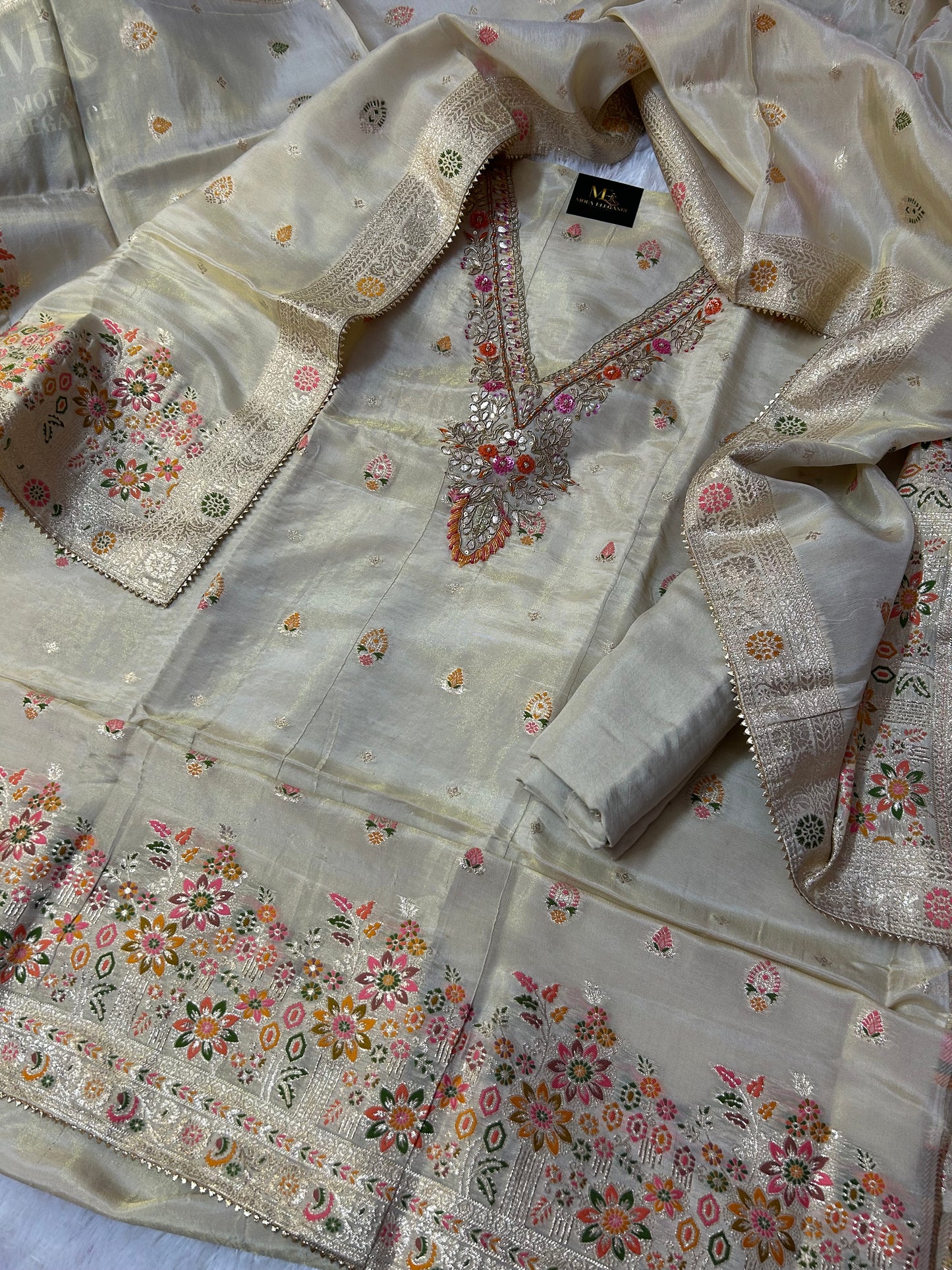 CREAM SILK SUIT WITH BEATS AND THREAD WORK