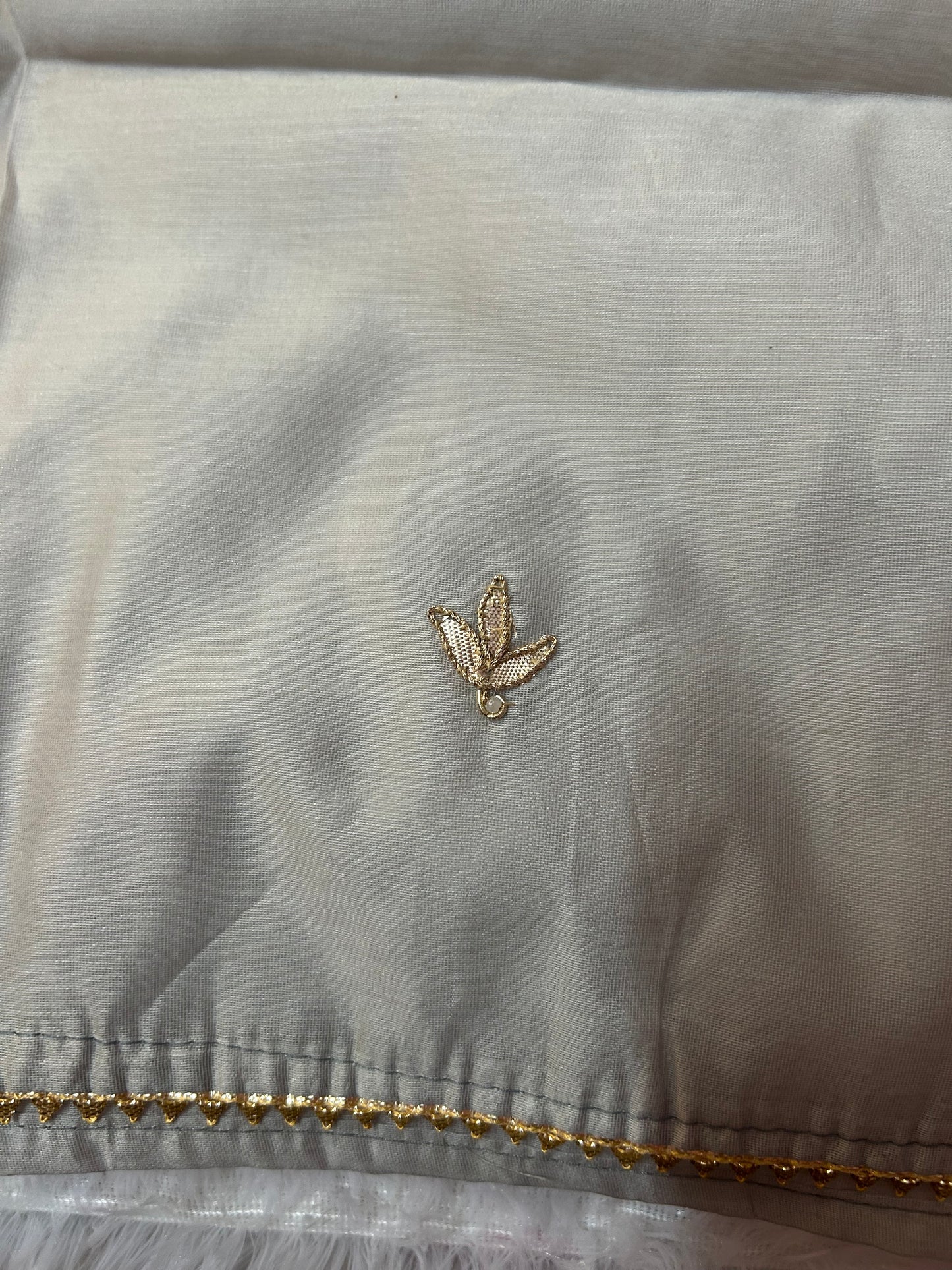 GREY ORGANZA SUIT WITH ZARDOZI WORK