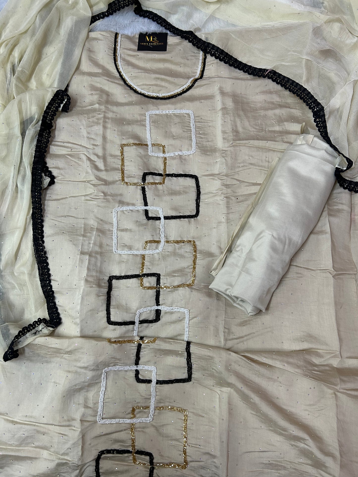 GREY SOFT ORGANZA SUIT WITH CUTDANA WORK